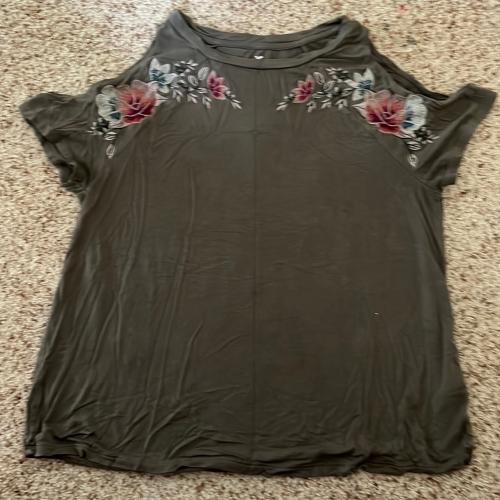 American eagle open shoulder Adult Medium